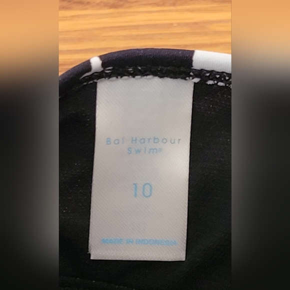 NWT Women's One-piece Swimsuit - Picture 6 of 7